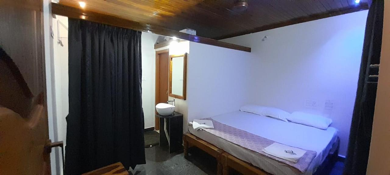 Niyati Home Stay Gokarna  Exteriör bild