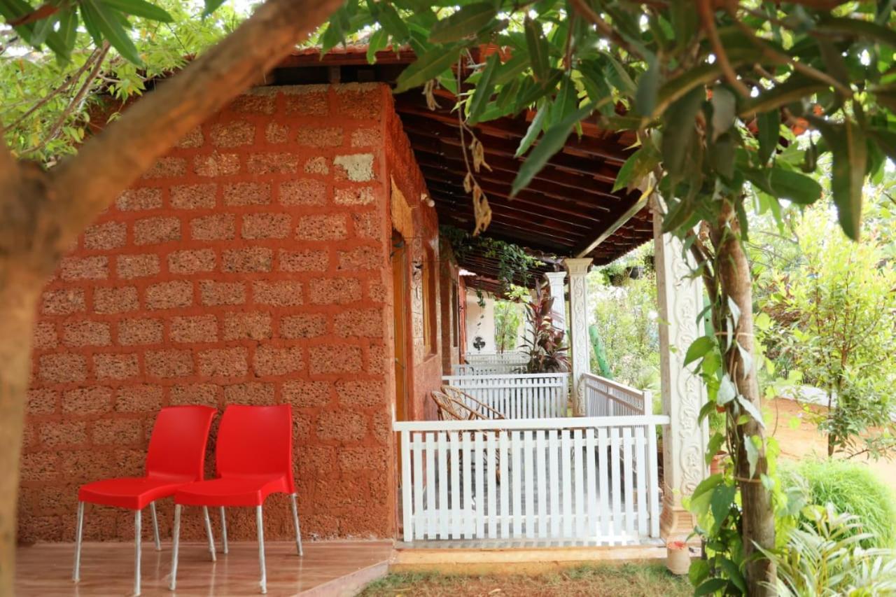 Niyati Home Stay Gokarna  Exteriör bild