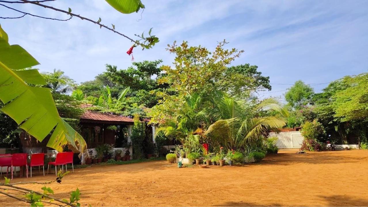 Niyati Home Stay Gokarna  Exteriör bild