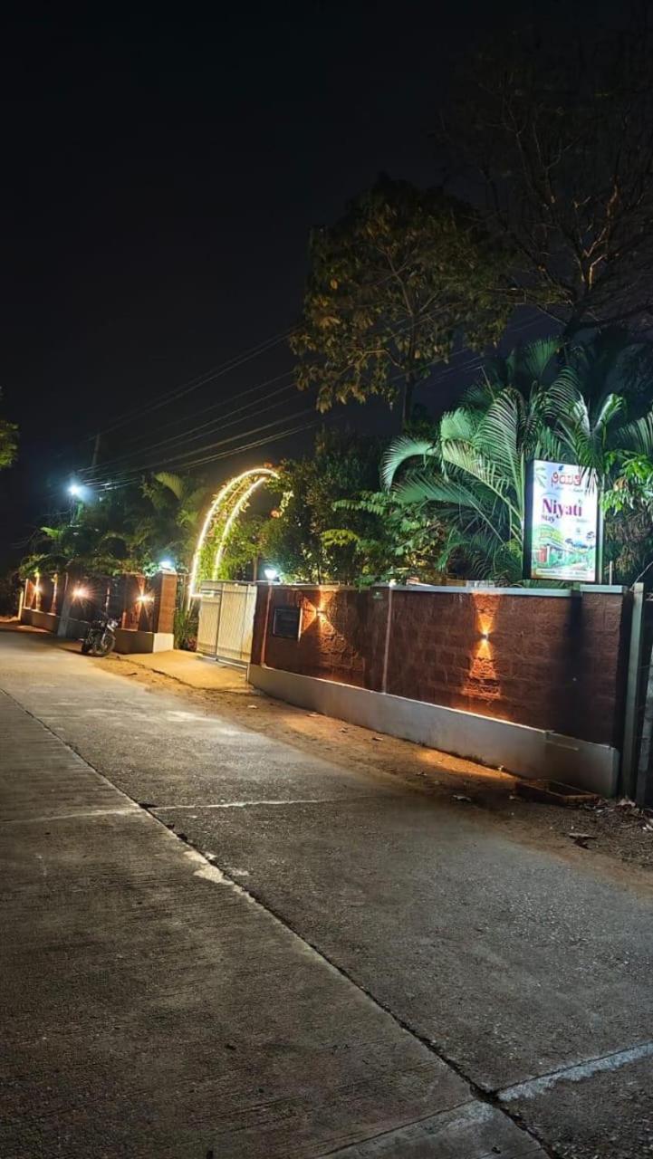 Niyati Home Stay Gokarna  Exteriör bild